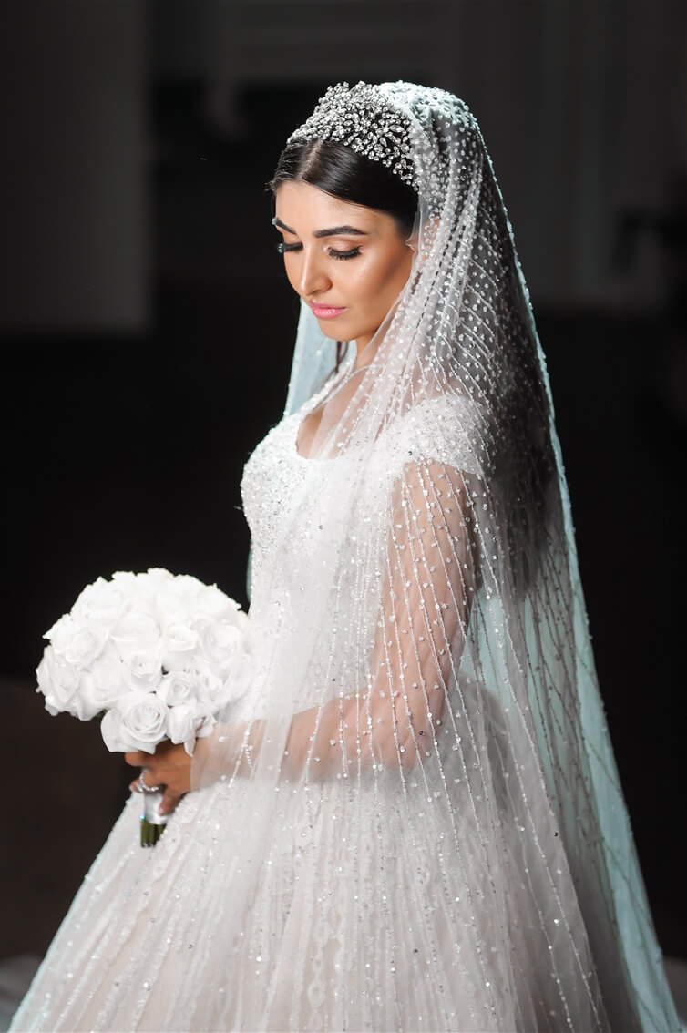 BLUSH LINEAR PATTERN - SQUARE CUT - PRINCESS GOWN (VEIL)